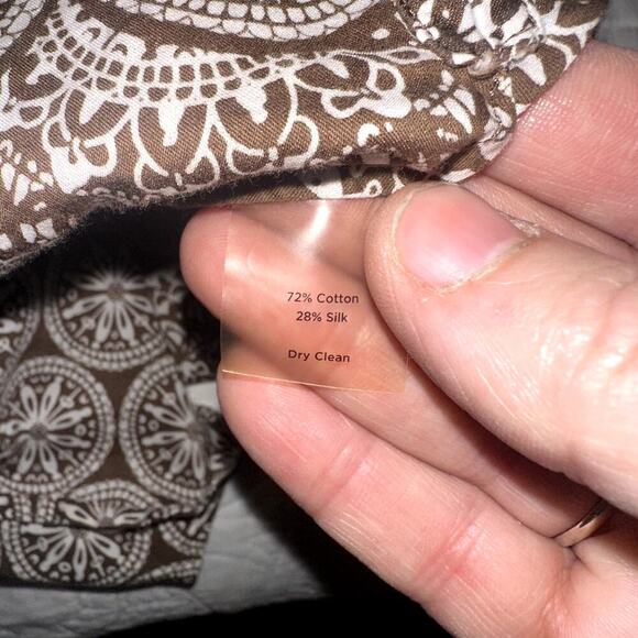 Talbots Womens Sz 14 Brown Mandala Patterned Pleated Silk Blend Sleeveless Shirt - Picture 5 of 7